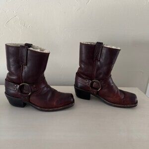 Frye chocolate brown sherpa lined boot - Size 6.5M